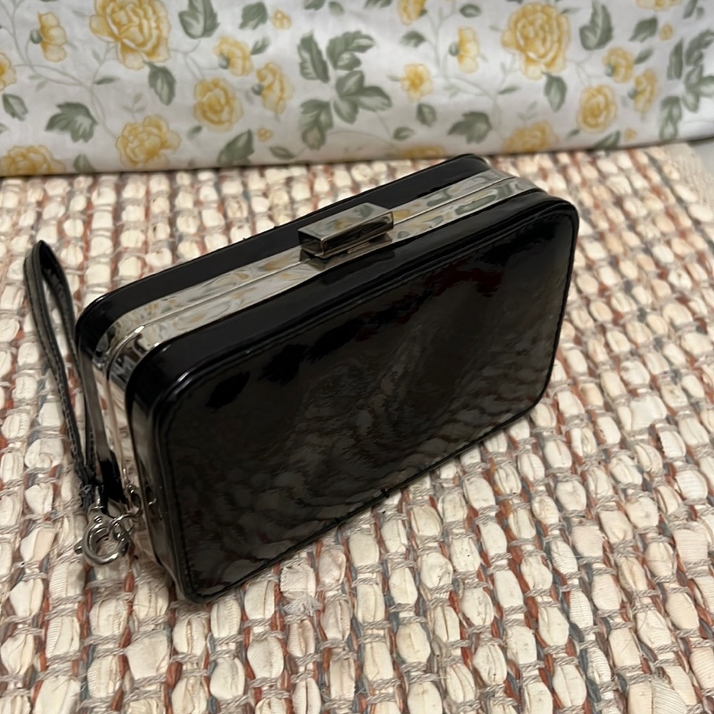 Bonita Wristlet